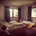 Rosenrot Apartamento Fügen
