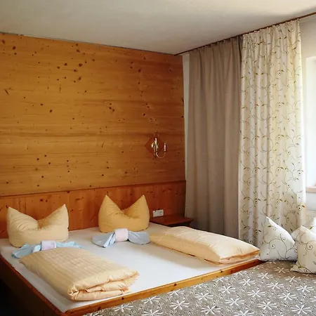 Landhaus Rosenrot Apartment Fuegen
