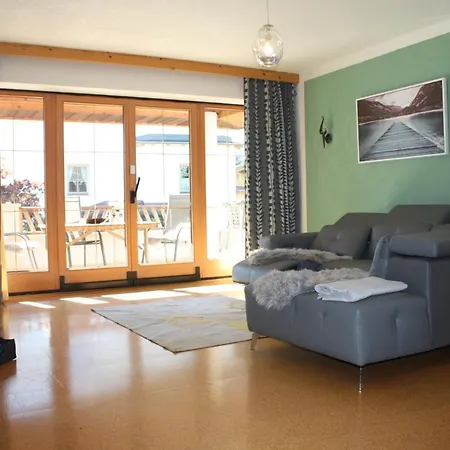 Landhaus Rosenrot * Fuegen